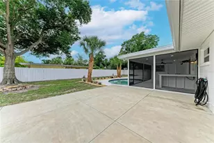 2714 Datura St, Sarasota, FL 34239 - Photo 47