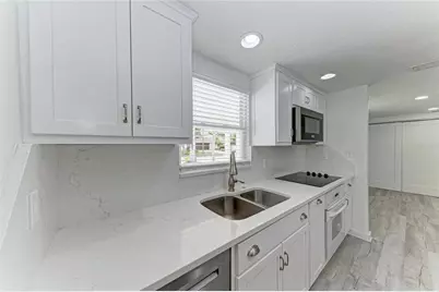 2714 Datura Street, Sarasota, FL 34239 - Photo 17