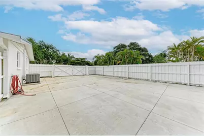 2714 Datura Street, Sarasota, FL 34239 - Photo 45