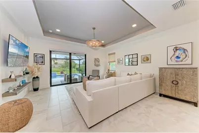 18615 Midsummer Place, Venice, FL 34293 - Photo 9