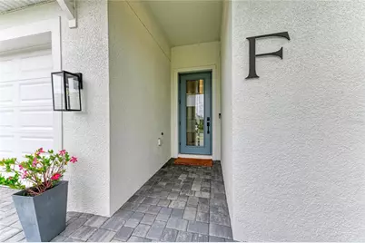 18615 Midsummer Place, Venice, FL 34293 - Photo 5