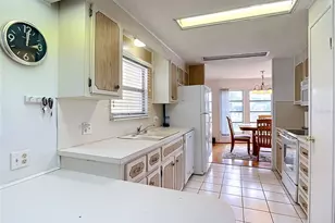 868 Baveno Dr, Venice, FL 34285 - Photo 9