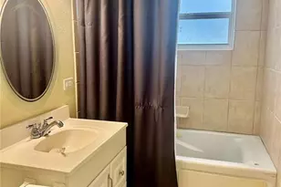 270 W Seminole Dr, Venice, FL 34293 - Photo 25