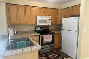 270 W Seminole Dr, Venice, FL 34293 - Photo 9