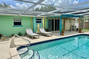 270 W Seminole Dr, Venice, FL 34293 - Photo 3
