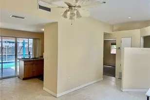 270 W Seminole Dr, Venice, FL 34293 - Photo 9