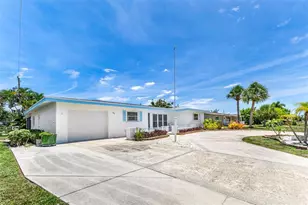 531 Sheridan Dr, Venice, FL 34293 - Photo 3