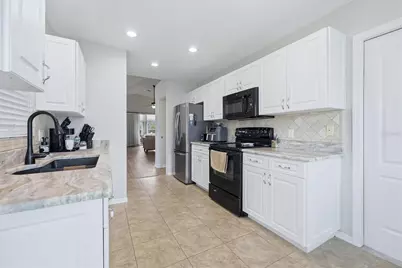 1468 Turnberry Drive, Venice, FL 34292 - Photo 13