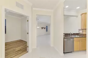 20567 Cornaro Ct, Venice, FL 34292 - Photo 11
