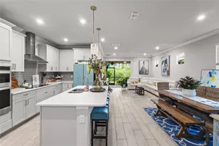 12458 Somatic Ct, Venice, FL 34293 - Photo 9