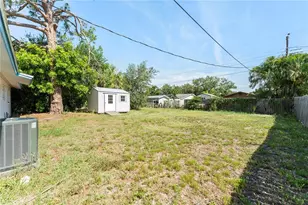 5015 Brookmeade Dr, Sarasota, FL 34232 - Photo 21