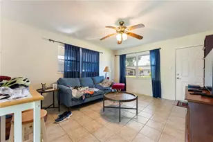 5015 Brookmeade Dr, Sarasota, FL 34232 - Photo 7