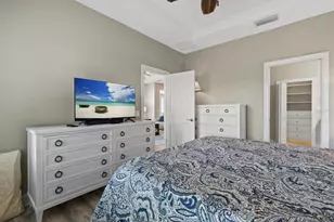 395 Capulet Dr, Venice, FL 34292 - Photo 19