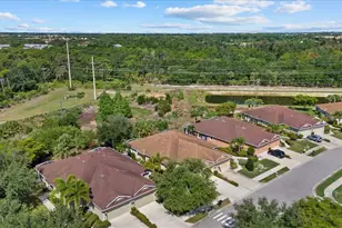 395 Capulet Dr, Venice, FL 34292 - Photo 33