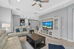 395 Capulet Dr, Venice, FL 34292 - Photo 7