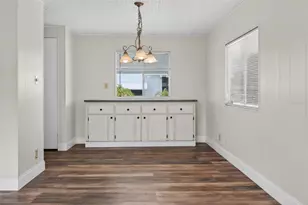 498 Longwood Dr, Venice, FL 34285 - Photo 15