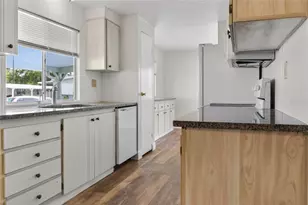 498 Longwood Dr, Venice, FL 34285 - Photo 11
