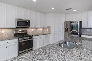 17637 Gawthrop Dr, Bradenton, FL 34211 - Photo 13