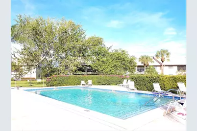 400 Mission Trail E #B, Venice, FL 34285 - Photo 3