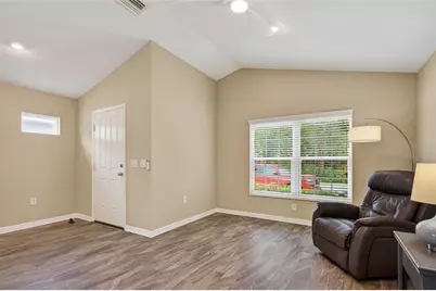 12666 Shimmering Oak Circle, Venice, FL 34293 - Photo 17