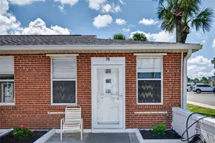 908 Villas Dr, Venice, FL 34285 - Photo 1