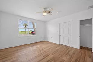 908 Villas Dr, Venice, FL 34285 - Photo 17