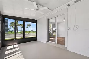 908 Villas Dr, Venice, FL 34285 - Photo 23