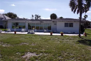 1124 Sunset Dr, Venice, FL 34285 - Photo 3