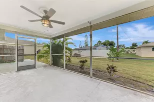 256 Periwinkle Rd, Venice, FL 34293 - Photo 25