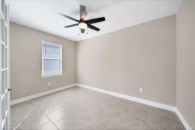 305 Ibiza Loop, Venice, FL 34292 - Photo 21