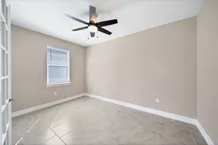 305 Ibiza Loop, Venice, FL 34292 - Photo 21