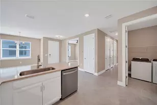 305 Ibiza Loop, Venice, FL 34292 - Photo 13