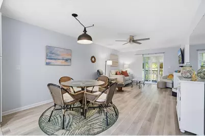 649 Tamiami Trail S #306, Venice, FL 34285 - Photo 3