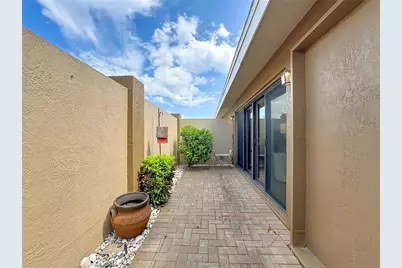 3234 Meadow Run Drive, Venice, FL 34293 - Photo 37