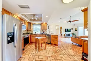 3234 Meadow Run Dr, Venice, FL 34293 - Photo 17