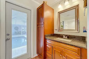 3234 Meadow Run Dr, Venice, FL 34293 - Photo 51