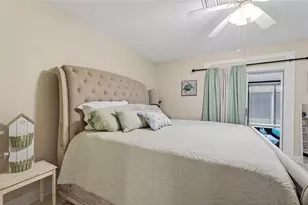 908 Villas Dr, Venice, FL 34285 - Photo 17