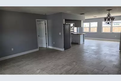 347 Holly Road, Venice, FL 34293 - Photo 3