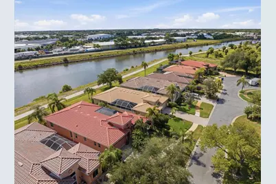 210 Rio Terra, Venice, FL 34285 - Photo 25