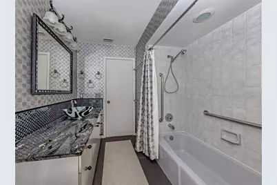 4361 Whispering Woods Place, Sarasota, FL 34233 - Photo 21