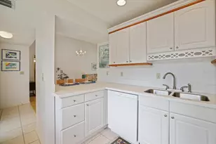 715 Bird Bay Cir, Venice, FL 34285 - Photo 7