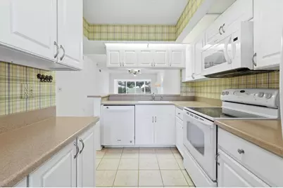 421 Cerromar Terrace #370, Venice, FL 34293 - Photo 11