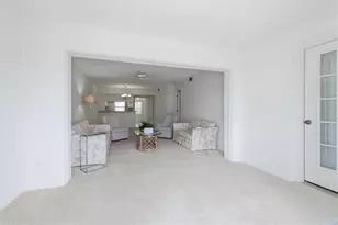 421 Cerromar Terrace, Venice, FL 34293 - Photo 13