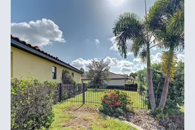 12390 Cinqueterre Drive, Venice, FL 34293 - Photo 5
