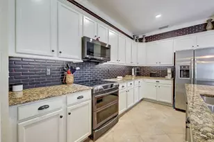 12390 Cinqueterre Dr, Venice, FL 34293 - Photo 39