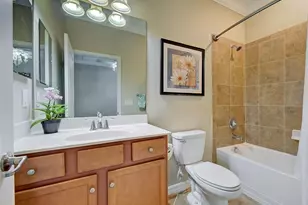 12390 Cinqueterre Dr, Venice, FL 34293 - Photo 27