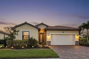 12390 Cinqueterre Dr, Venice, FL 34293 - Photo 3