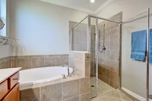 12390 Cinqueterre Dr, Venice, FL 34293 - Photo 51