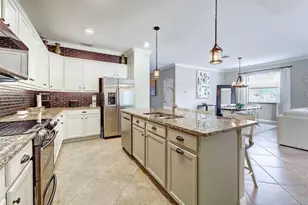 12390 Cinqueterre Dr, Venice, FL 34293 - Photo 41