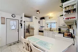 8227 Cinnamon Ln, Port Saint Lucie, FL 34952 - Photo 11